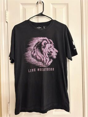 NWOT Hard Rock Cafe Messi Cayman Island 50th Anniversary  T-shirt Men’s Large